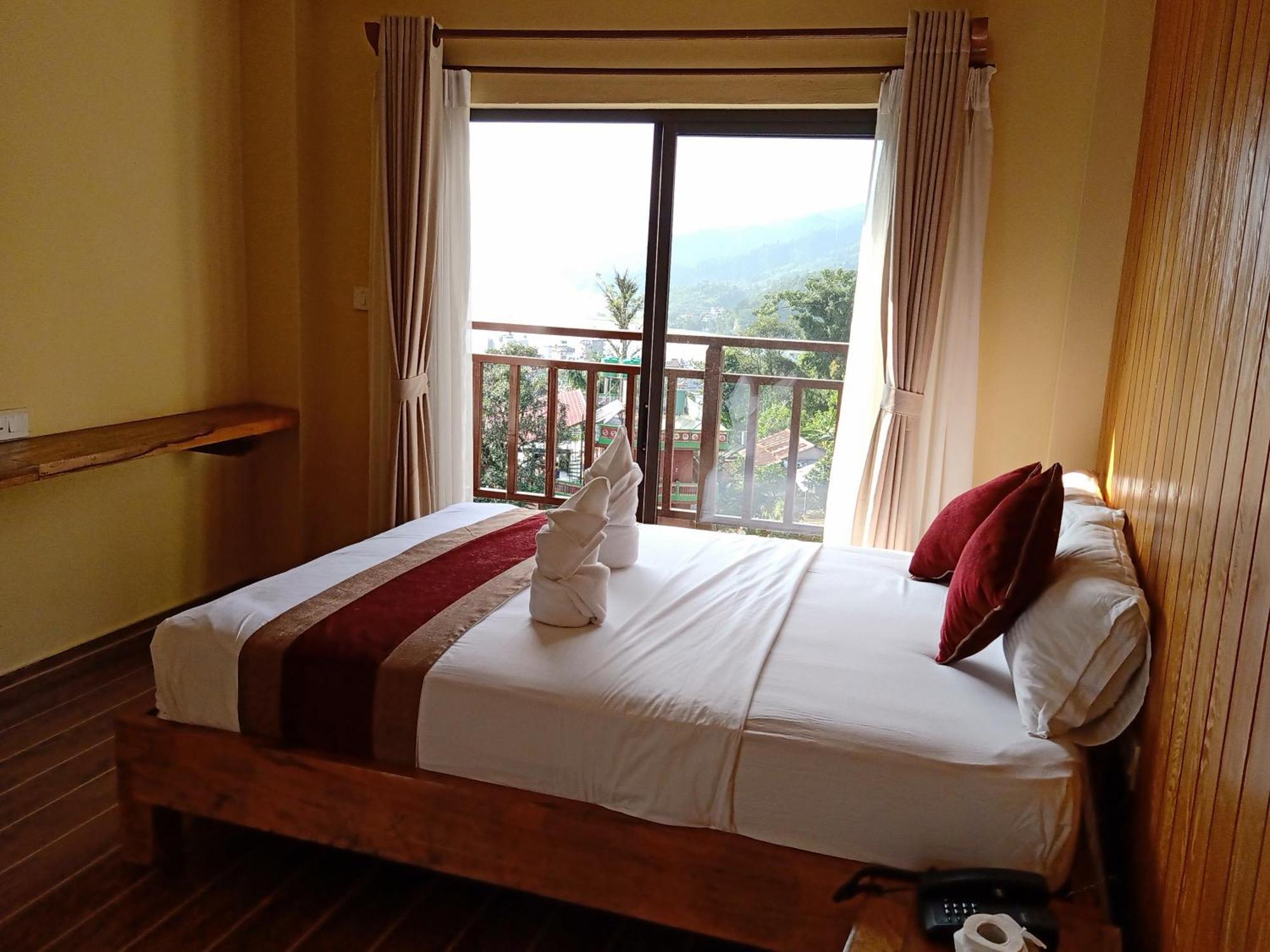 Hotel Kings Pokhara Dış mekan fotoğraf
