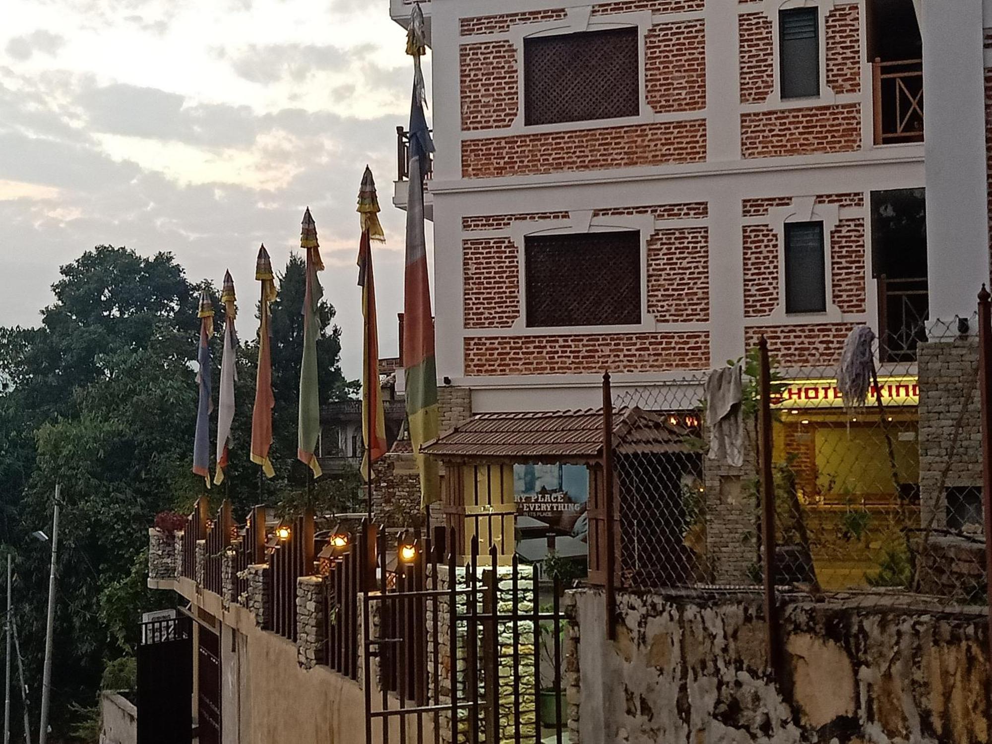 Hotel Kings Pokhara Dış mekan fotoğraf